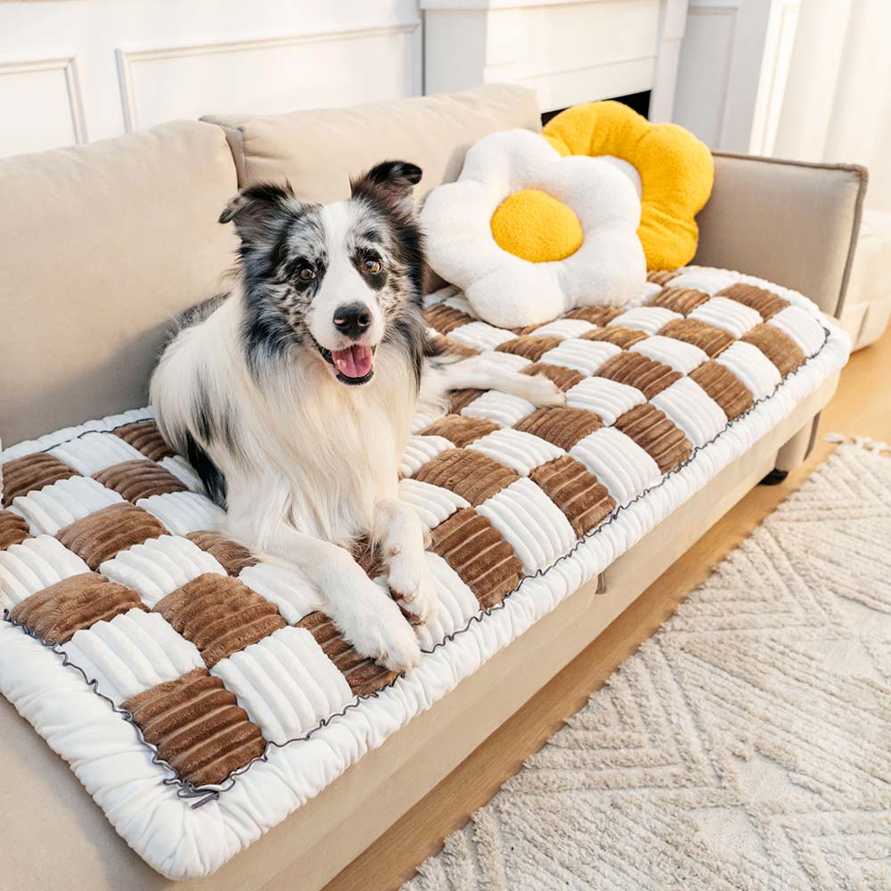 FluffyGuard: Deluxe Pet Sofa Protector Mat – Non-Slip, Washable & Comfortable